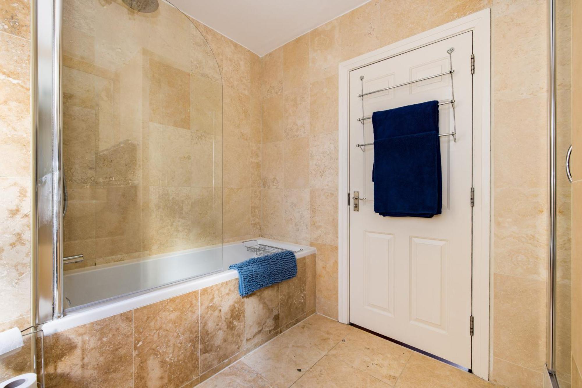 Mayfair 9-bed Townhouse - Sleeps 16 Patio & Ac Сasa de vacaciones Londres